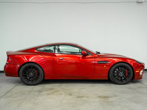 Used 2005 Aston Martin Vanquish S RWD image 41