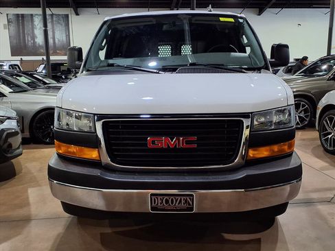 Used 2023 GMC Savana 2500 w/ Driver Convenience Package image 2