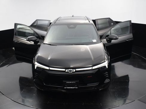 New 2025 Chevrolet Blazer EV RS image 32