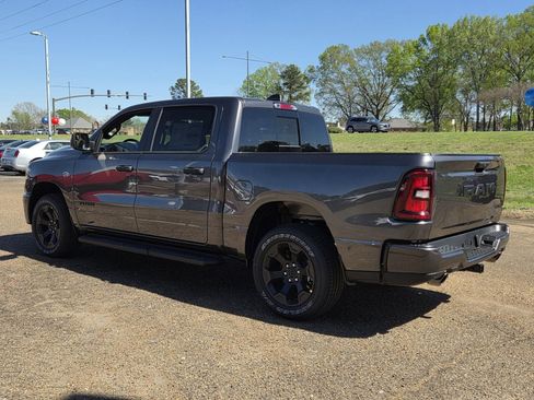 New 2026 RAM 1500 Express image 4