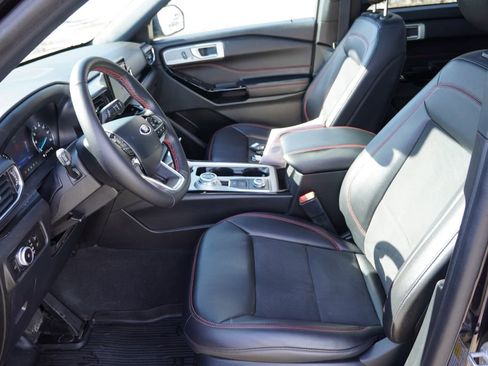 Used 2023 Ford Explorer ST-Line w/ Class IV Trailer Tow Package image 15