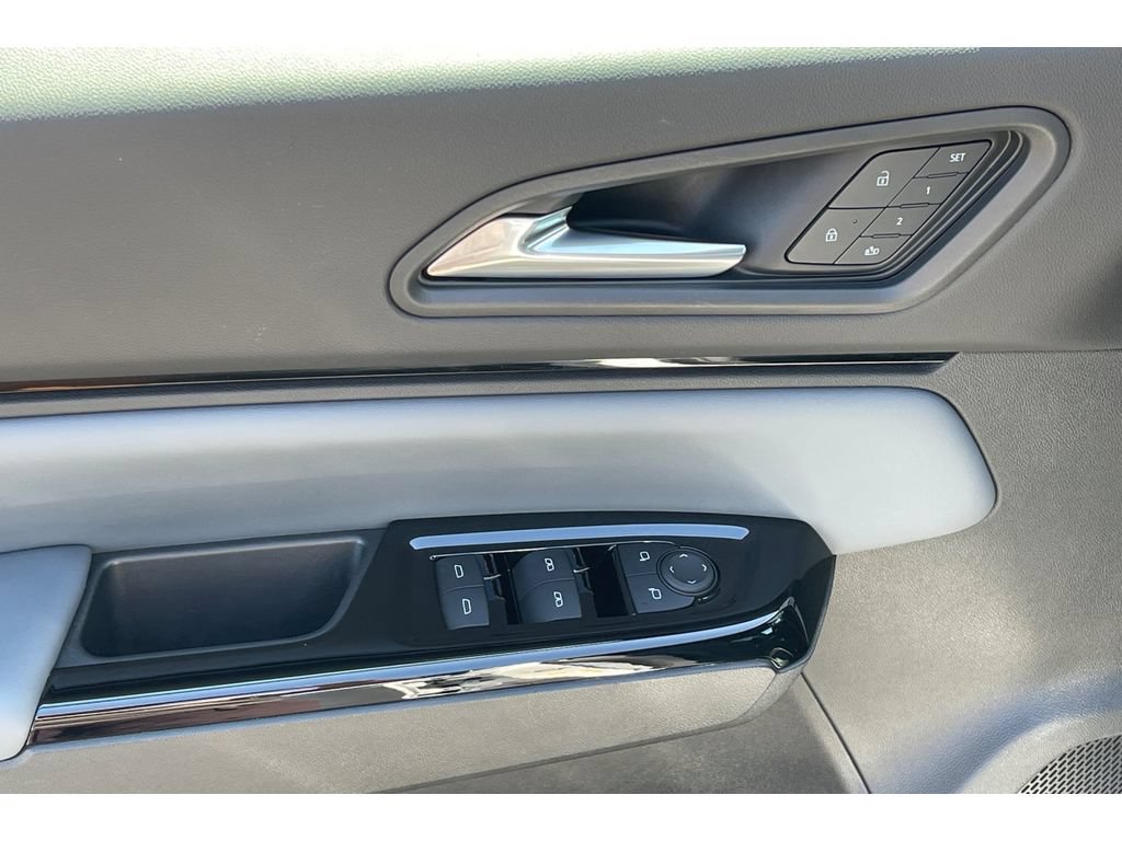 Used 2025 Honda Prologue Touring image 12