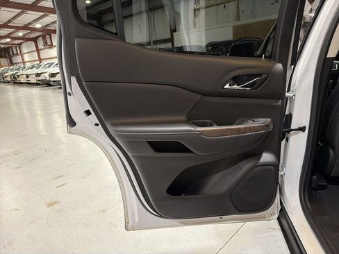 Used 2021 GMC Acadia Denali image 36