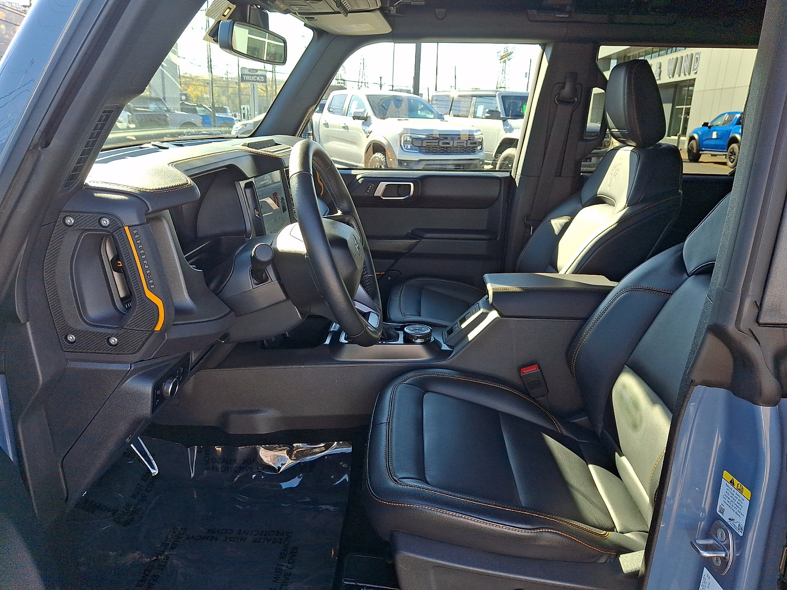 Used 2024 Ford Bronco Badlands AWD/4WD image 13