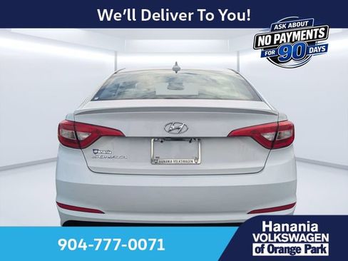 Used 2016 Hyundai Sonata SE FWD image 4