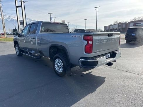 Used 2025 Chevrolet Silverado 2500 LT w/ Convenience Package image 5