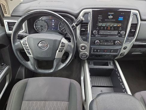 Used 2021 Nissan Titan SV w/ SV Convenience Package AWD/4WD image 18