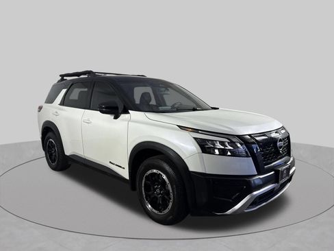 Certified 2023 Nissan Pathfinder Rock Creek AWD/4WD image 3