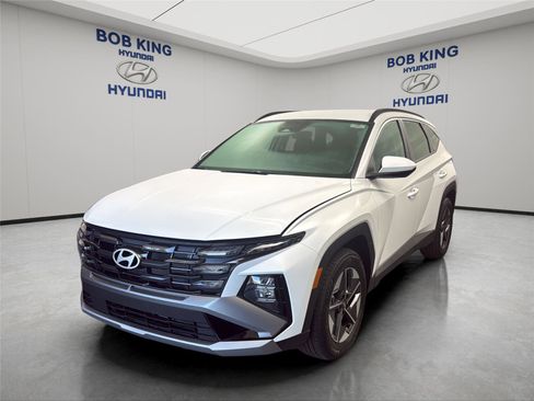 New 2026 Hyundai Tucson SEL FWD image 1