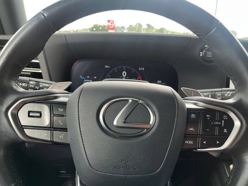 Used 2024 Lexus GX 550 w/ Accessory Package (2T) AWD/4WD image 42