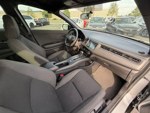 Used 2019 Honda HR-V Sport image 30