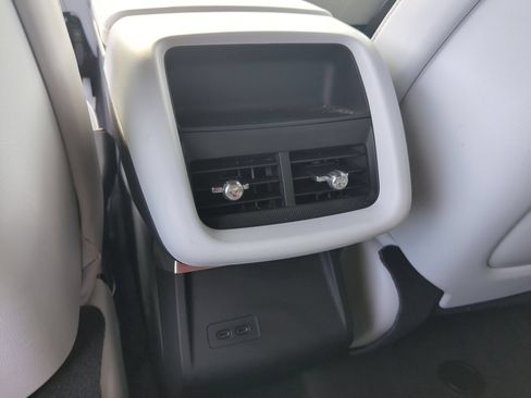 Certified 2024 Cadillac Lyriq Luxury AWD/4WD image 20