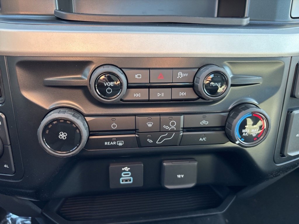New 2026 Ford F250 XLT w/ 360-Degree Camera Package AWD/4WD image 14