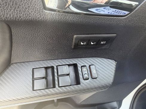 Used 2013 Toyota RAV4 Limited image 10