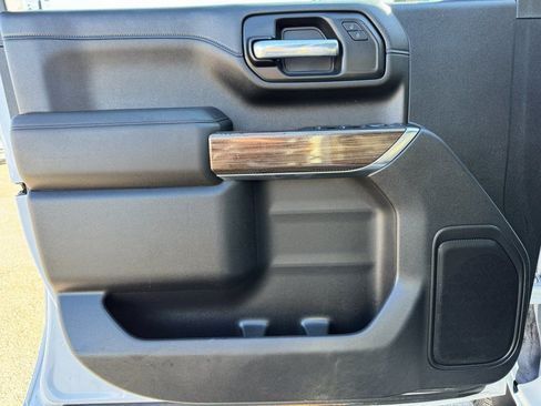 Used 2021 Chevrolet Silverado 3500 LT image 28