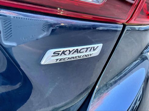 Used 2016 MAZDA MAZDA3 i Sport w/ Preferred Equipment Package image 9