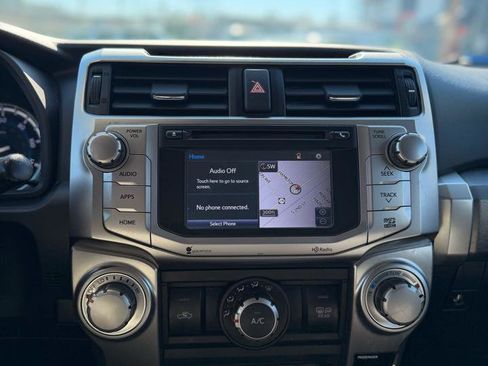 Used 2014 Toyota 4Runner SR5 image 12