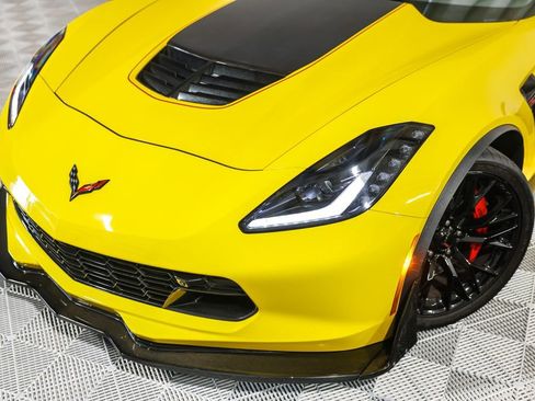 Used 2016 Chevrolet Corvette Z06 w/ 3LZ Preferred Equipment Group RWD image 21