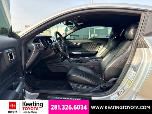 Used 2018 Ford Mustang GT Premium RWD image 16