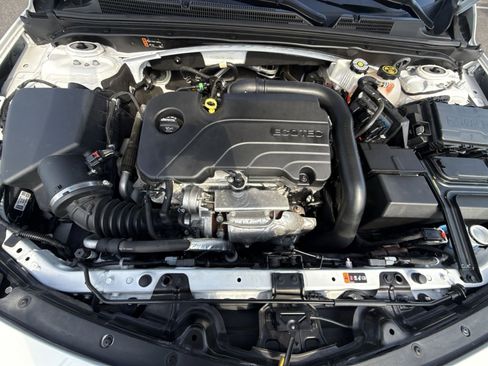 Used 2024 Chevrolet Malibu LT FWD image 27