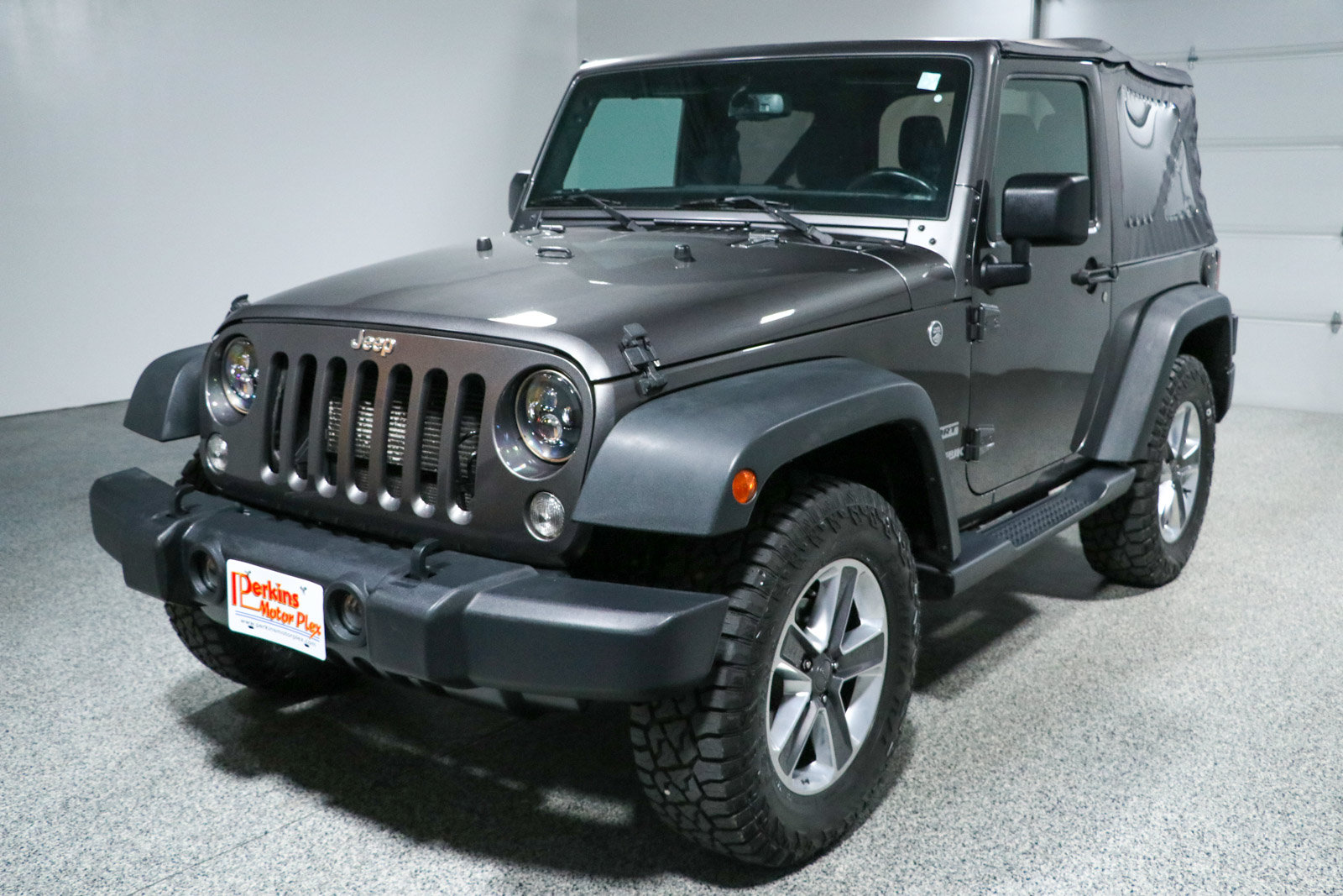 Used 2018 Jeep Wrangler Sport AWD/4WD image 29