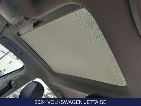 Certified 2024 Volkswagen Jetta SE FWD image 16