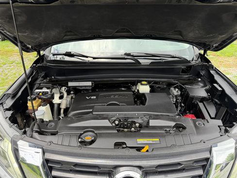 Used 2020 Nissan Pathfinder SL AWD/4WD image 47
