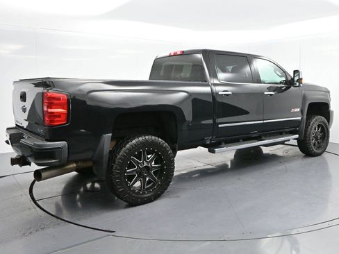 Used 2019 Chevrolet Silverado 2500 LTZ w/ Duramax Plus Package AWD/4WD image 7