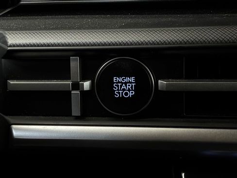 Used 2025 Hyundai Santa Fe SEL FWD image 29