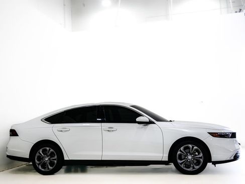 Used 2024 Honda Accord EX image 5