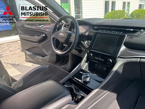 Used 2023 Jeep Grand Cherokee Altitude AWD/4WD image 42