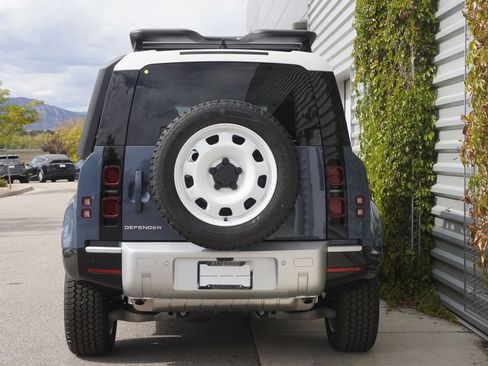 New 2025 Land Rover Defender 110 S image 6