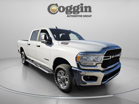 Used 2024 RAM 2500 Big Horn w/ Bed Utility Group image 8