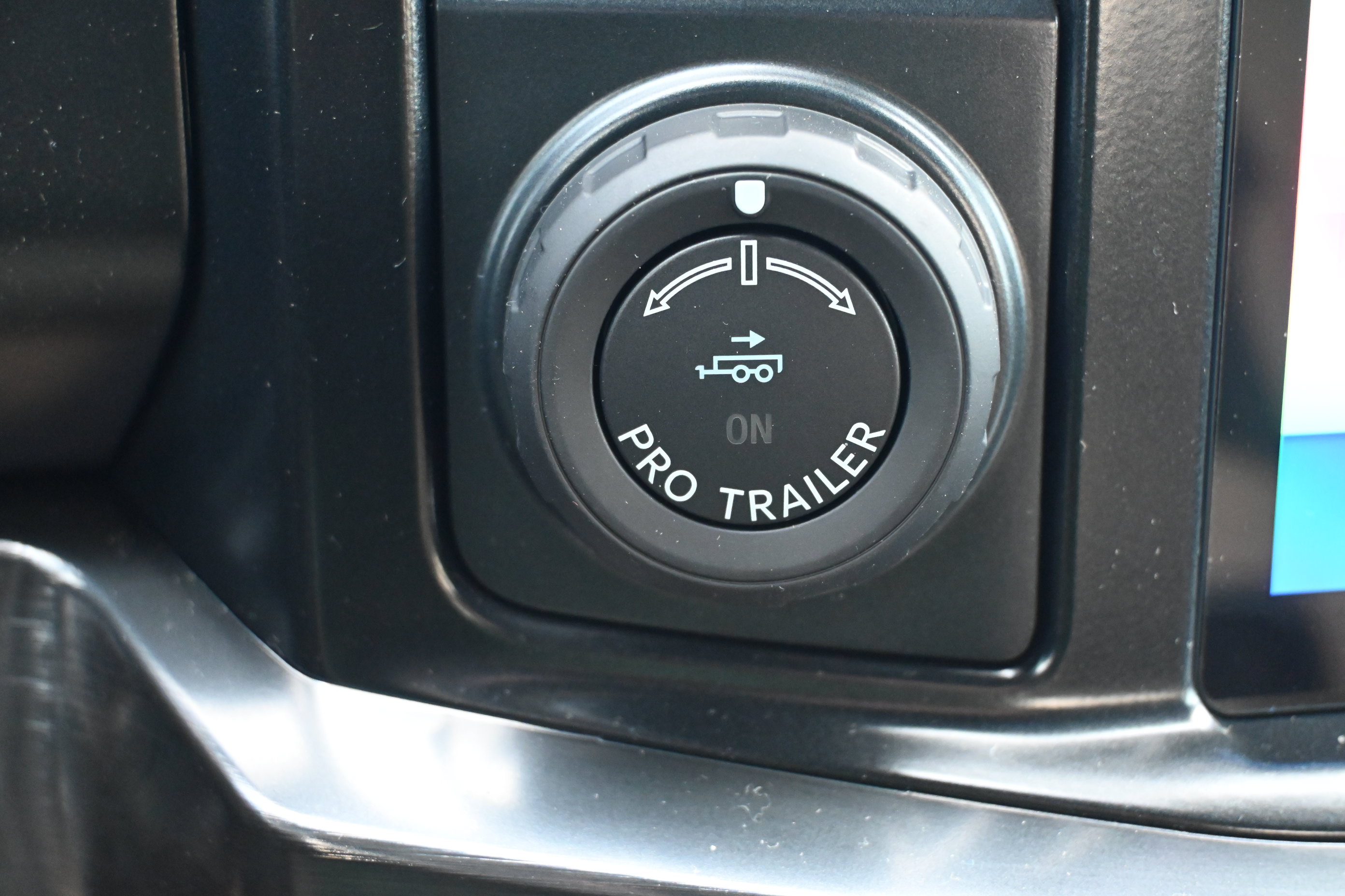 New 2026 Ford F350 Lariat w/ Lariat Premium Package AWD/4WD image 24