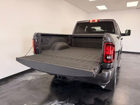 Used 2025 RAM 2500 Big Horn AWD/4WD image 8
