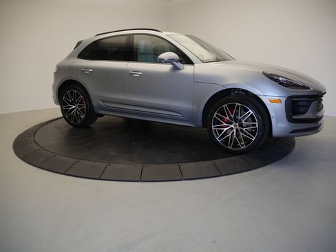 New 2026 Porsche Macan S AWD/4WD image 9