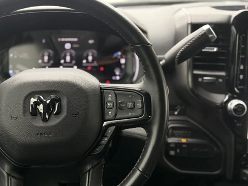 Used 2024 RAM 2500 Limited AWD/4WD image 25