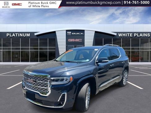 Used 2022 GMC Acadia Denali w/ Denali Technology Package image 4