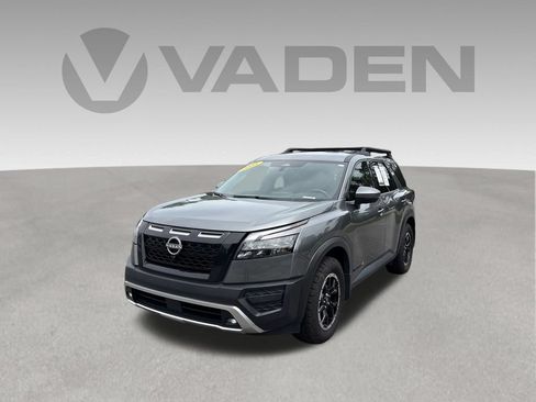 Used 2025 Nissan Pathfinder Rock Creek AWD/4WD image 1