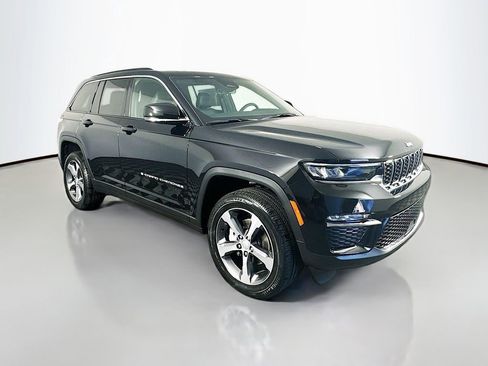 New 2025 Jeep Grand Cherokee Limited image 1