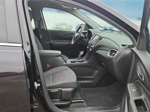 Used 2023 Chevrolet Equinox LT image 13