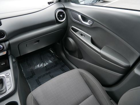Used 2023 Hyundai Kona SEL w/ Convenience Package FWD image 11