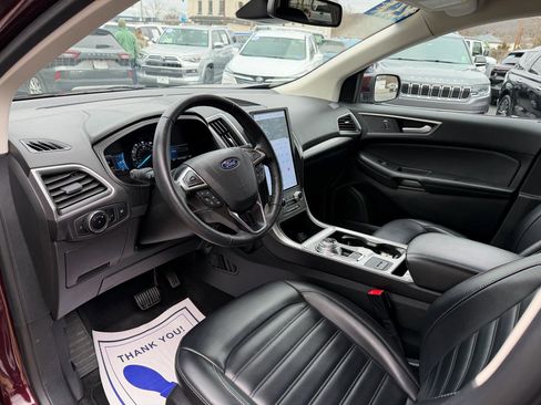 Used 2024 Ford Edge SEL image 10