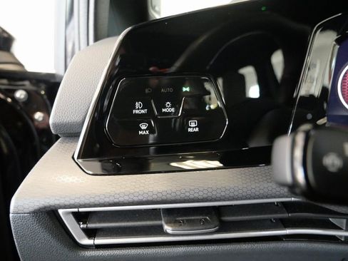 Used 2024 Volkswagen GTI Autobahn image 12