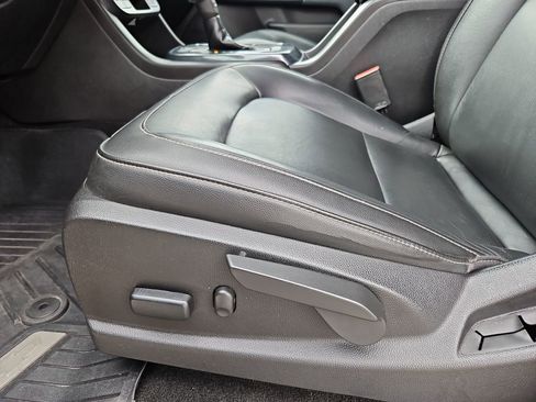 Used 2018 Chevrolet Colorado Z71 w/ Centennial Edition image 23