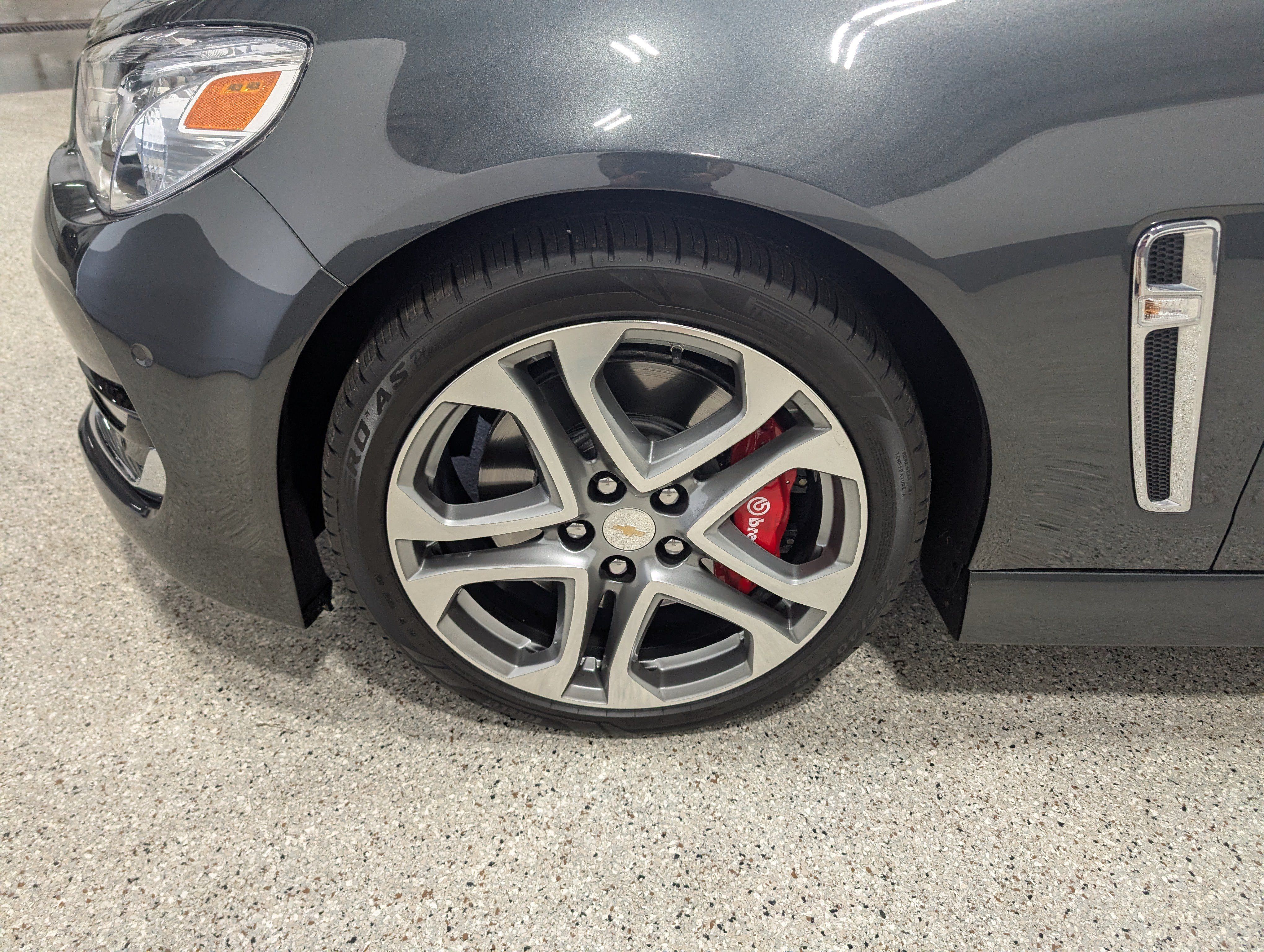 Used 2017 Chevrolet SS RWD image 9