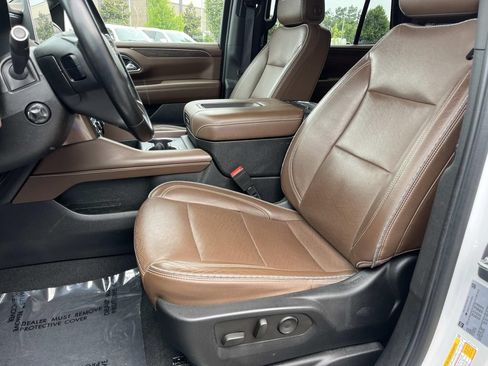Used 2023 Chevrolet Tahoe High Country AWD/4WD image 23