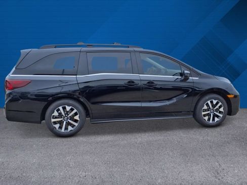 New 2026 Honda Odyssey EX-L image 2