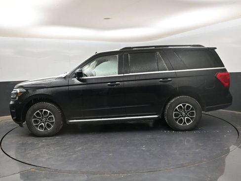 Used 2024 Ford Expedition XLT image 6