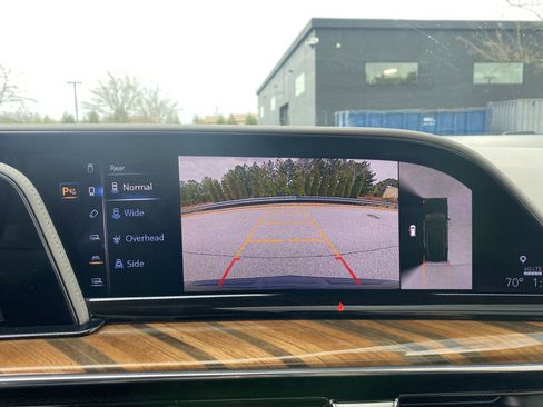 Used 2024 Cadillac Escalade Sport Platinum w/ Heavy-Duty Trailer Package image 39